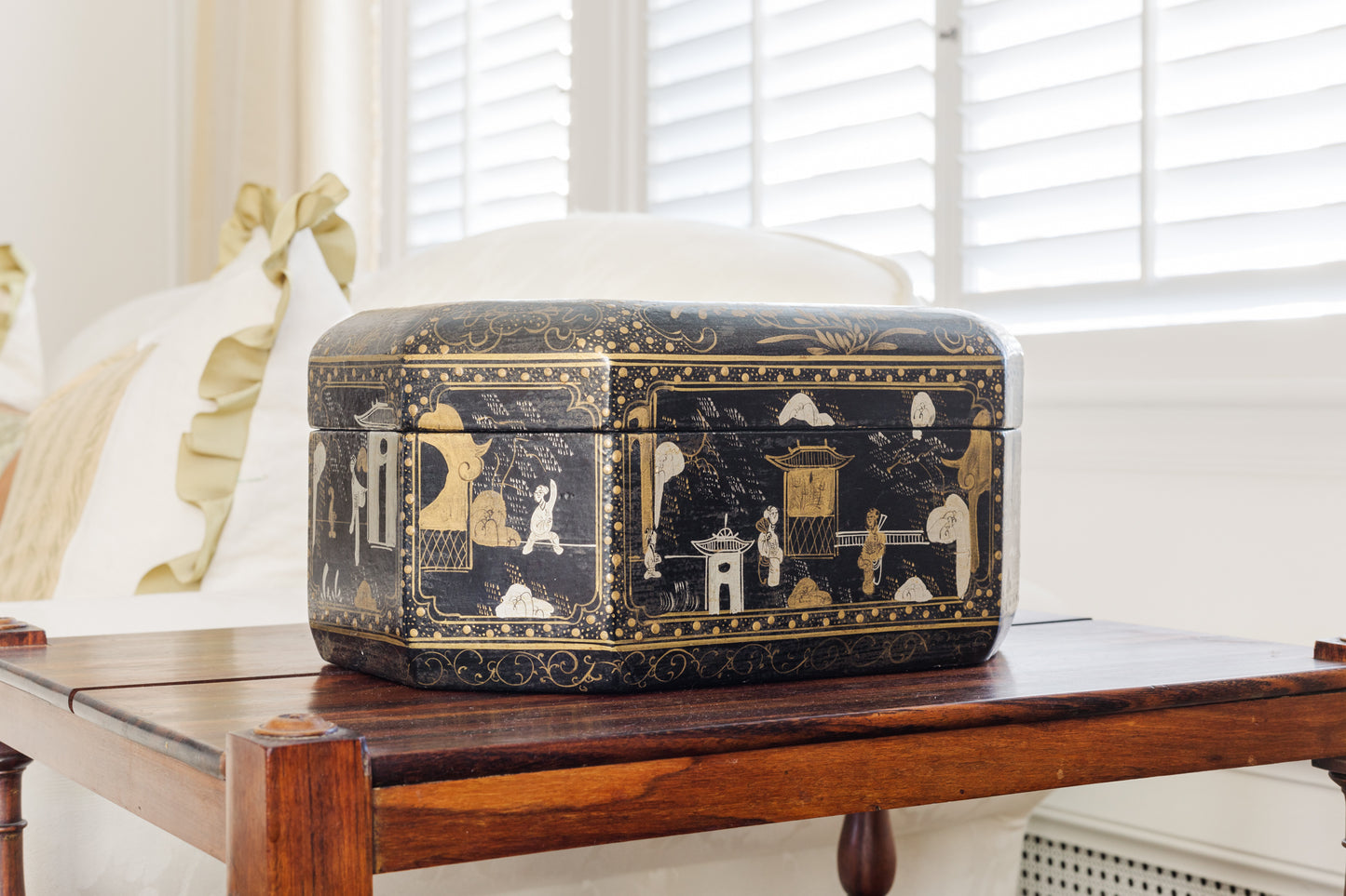 Gilt Chinoiserie Box