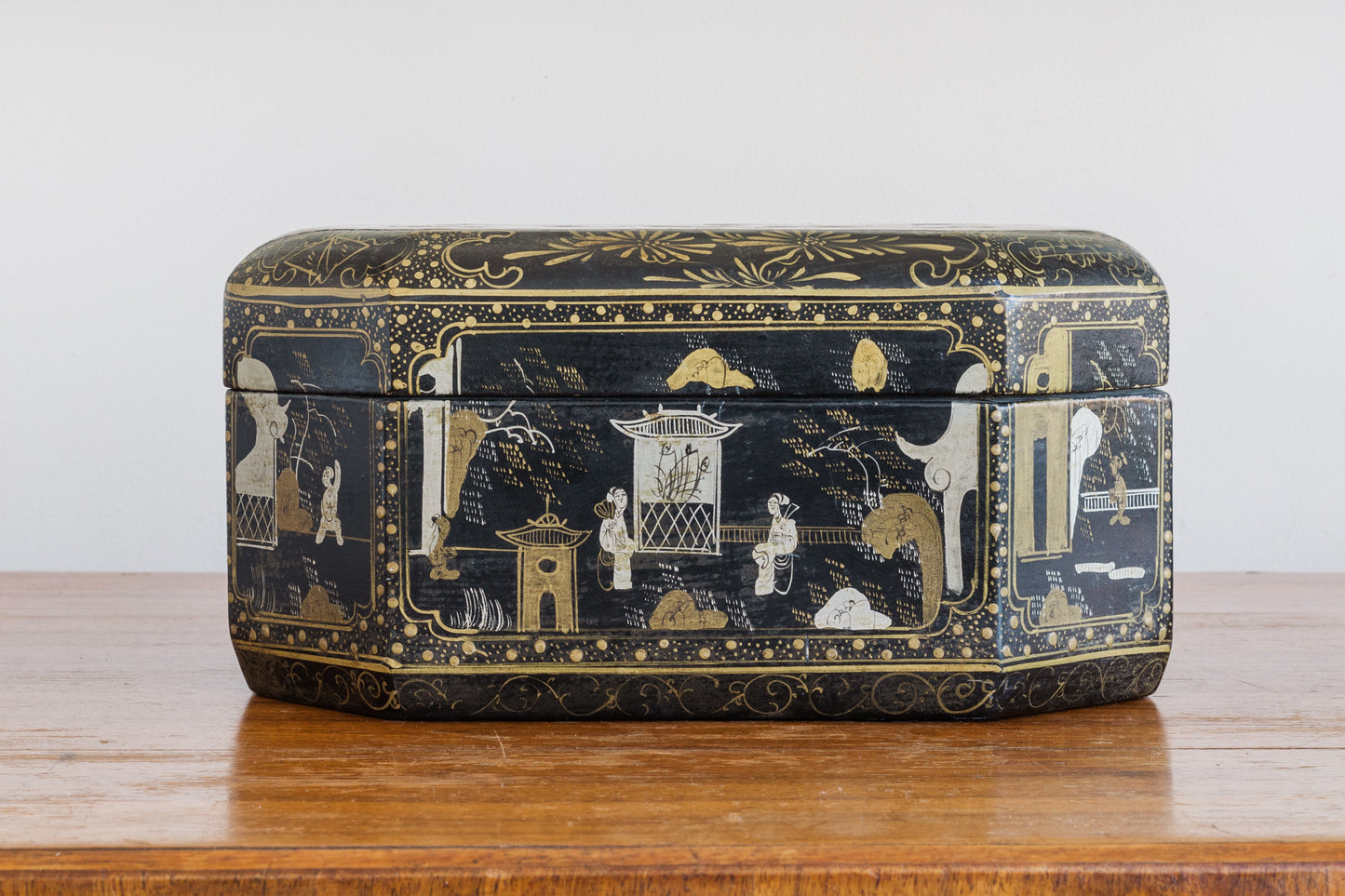 Gilt Chinoiserie Box